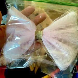New!!Pink tulle hair bow